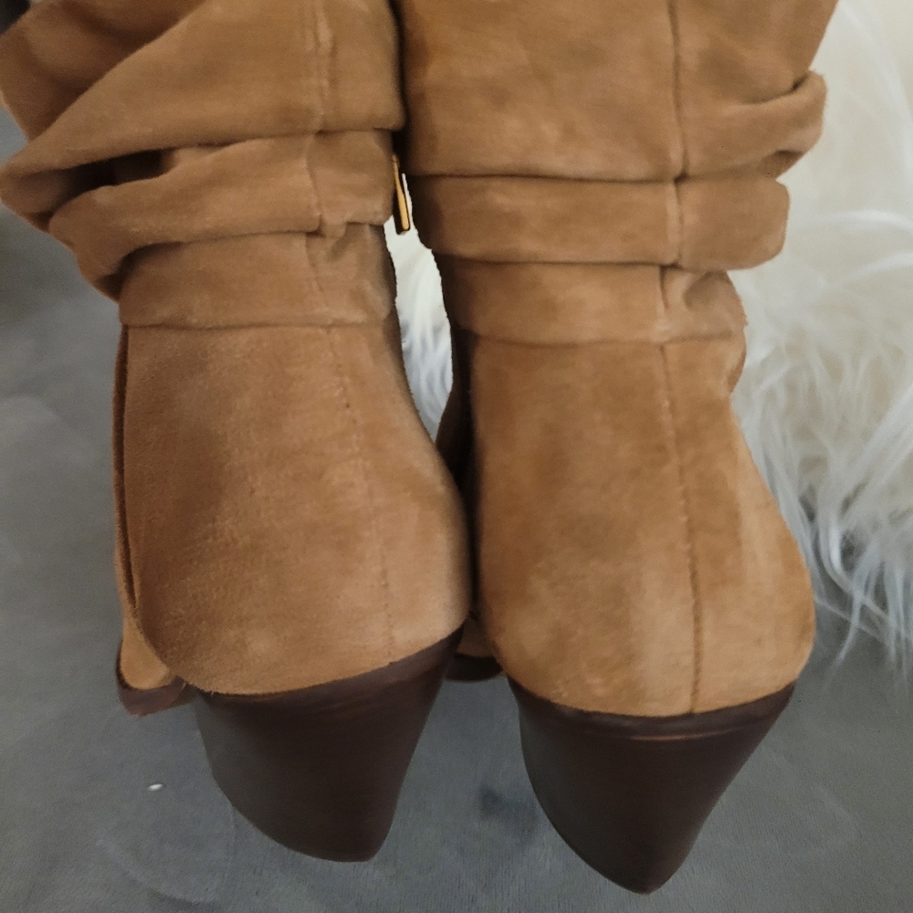 Vince Camuto Tan Suede Ankle Boots - Picture 4 of 16